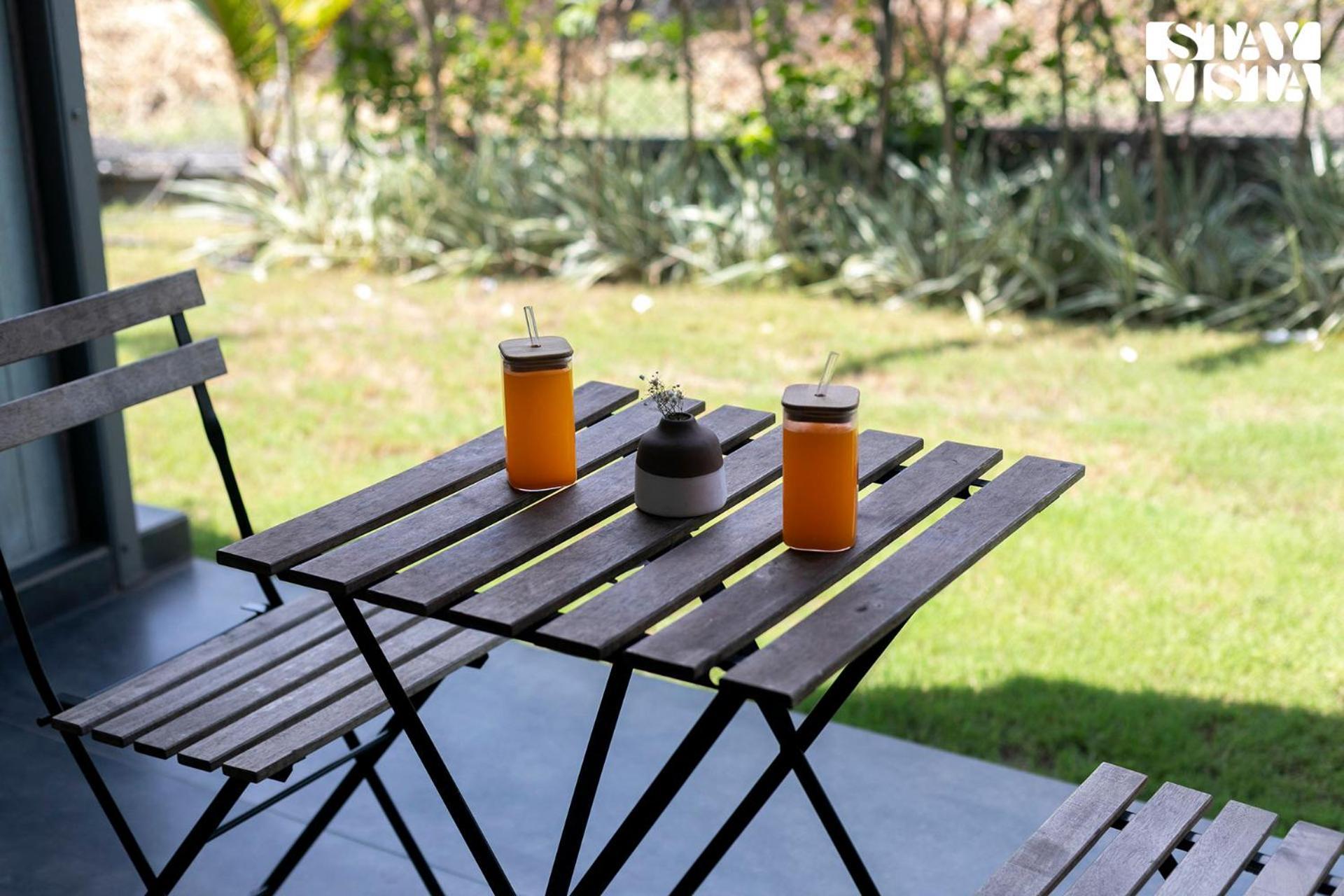 Stayvista'S Celeste Villa - Hill-View Retreat With Infinity Pool Nashik Exterior foto